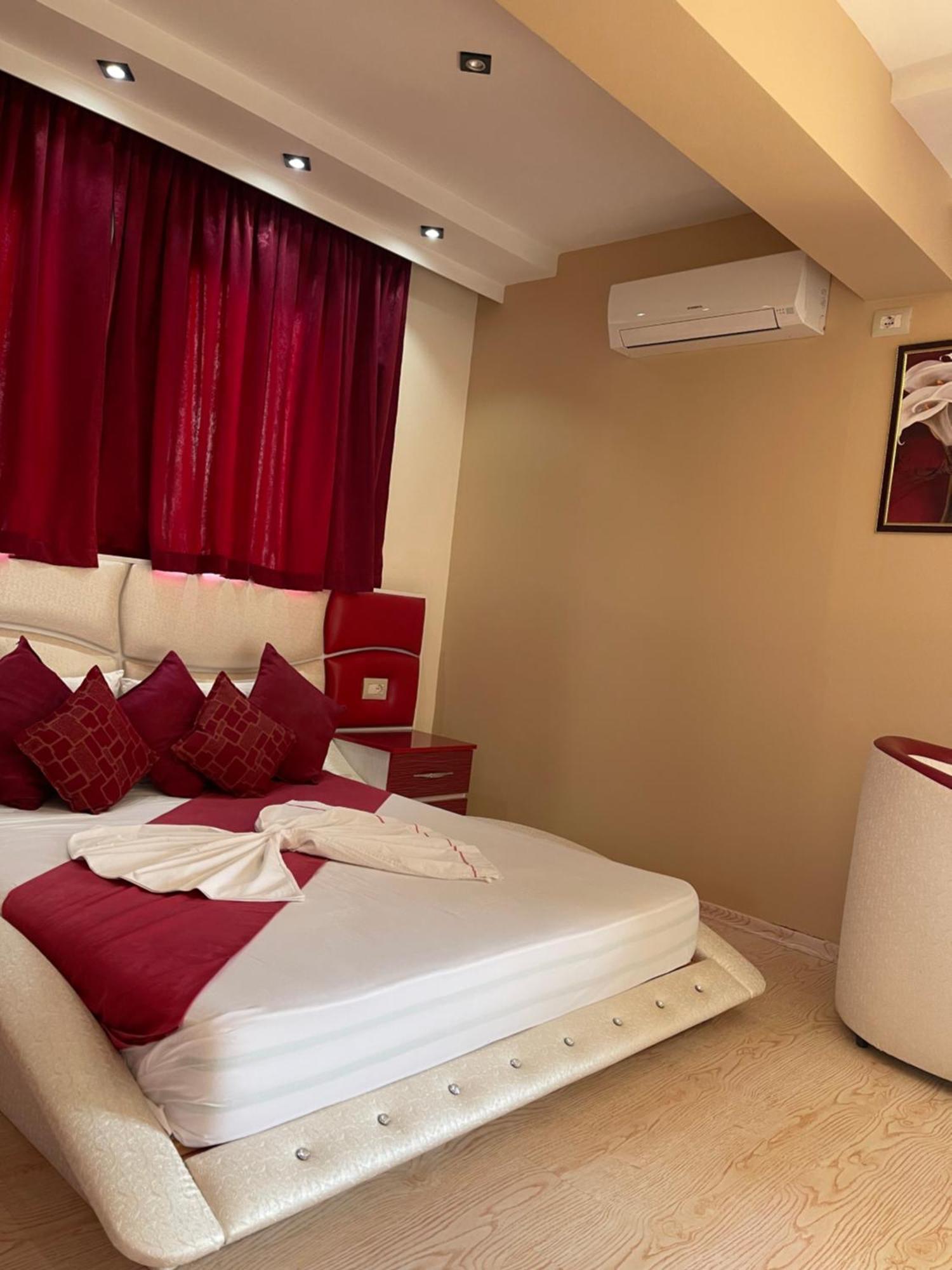 Hotel Selfo Dervician ภายนอก รูปภาพ