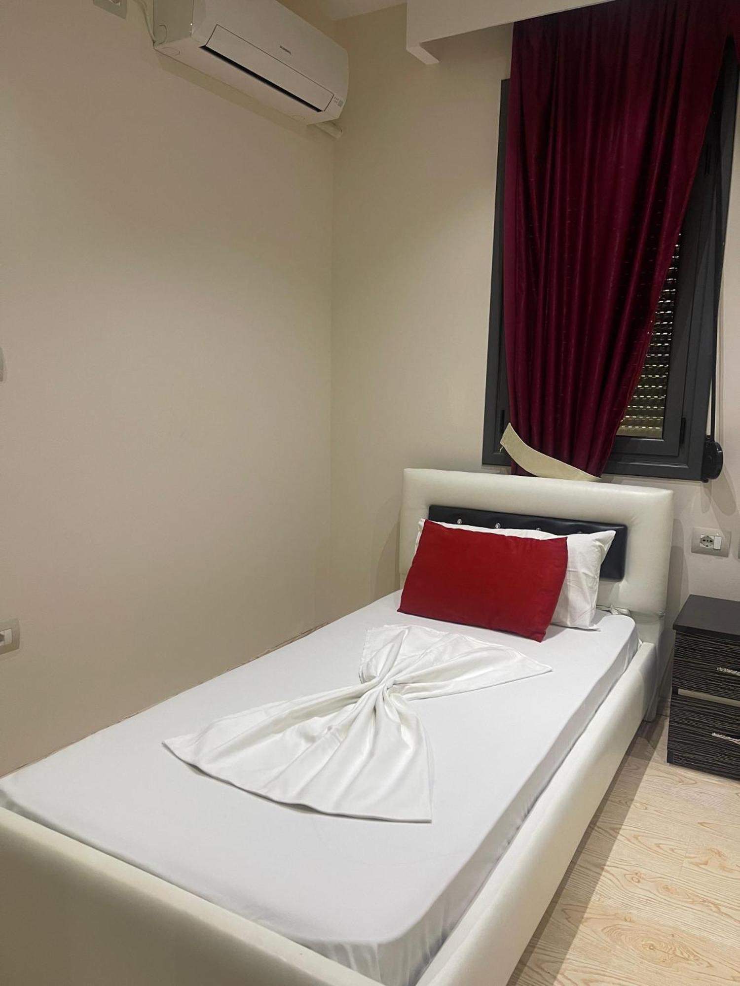 Hotel Selfo Dervician ภายนอก รูปภาพ